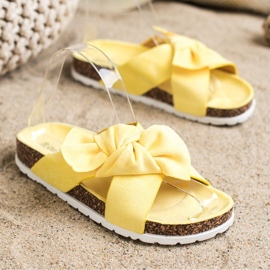Ideal Shoes Papuci la modă galben 3