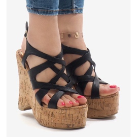 Sandale cu pene negre 10193 negru 1