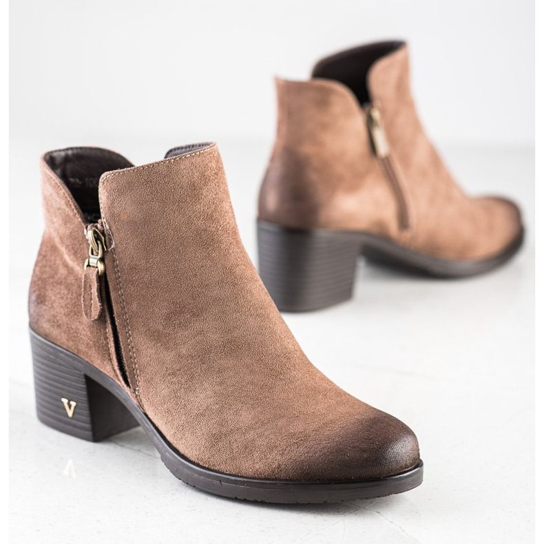 Cizme clasice pe postarea VINCEZA maro 1