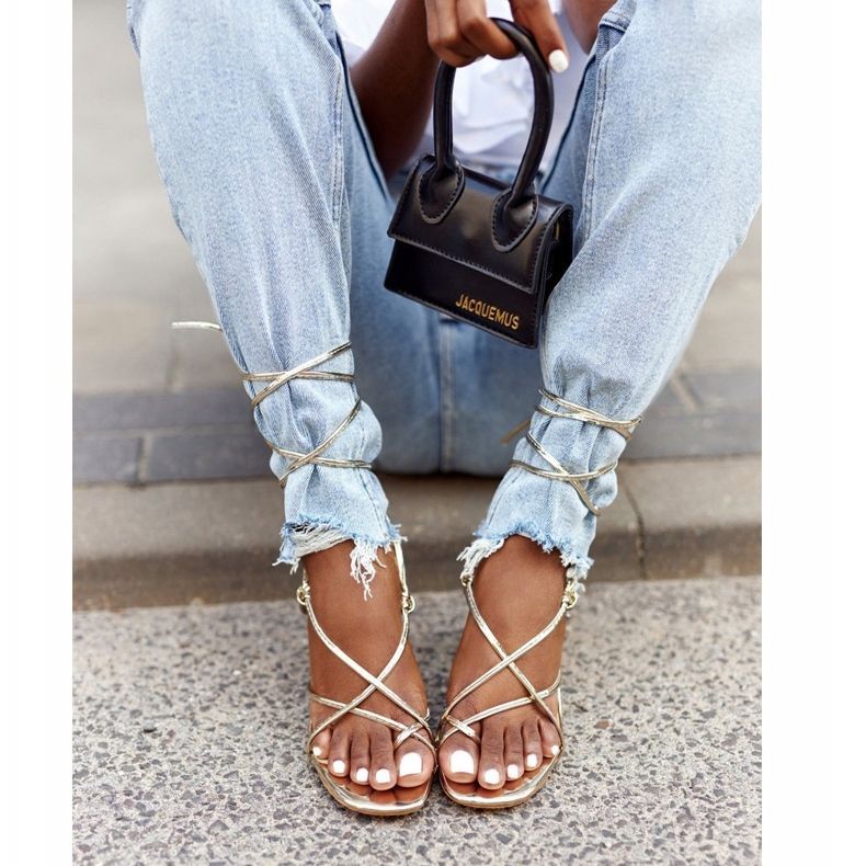 PS1 Sandale legate pe un toc înalt cu pistă de aur de la degetul pătrat 3