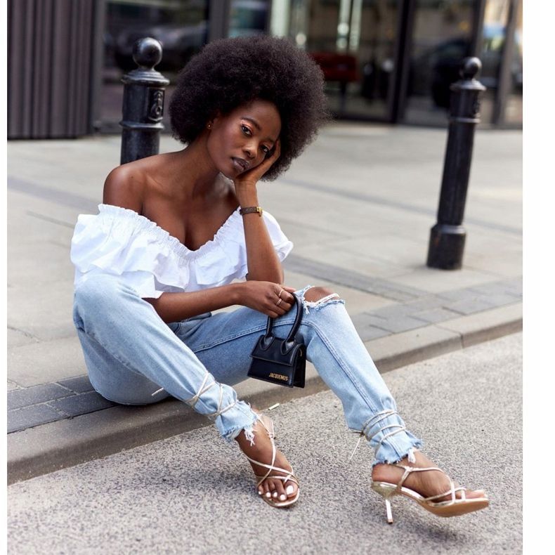 PS1 Sandale legate pe un toc înalt cu pistă de aur de la degetul pătrat 4