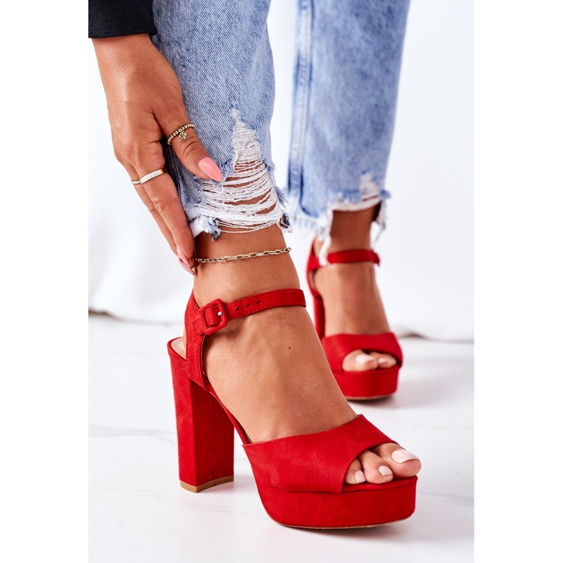 PW1 Sandale din piele de căprioară pe un bar Camilia roșu 2