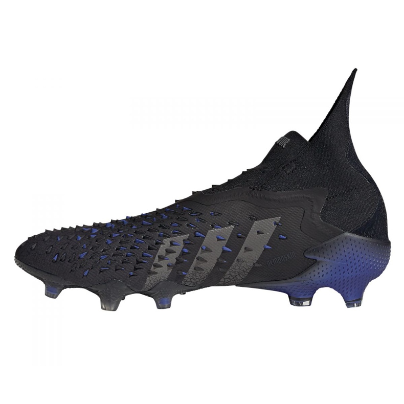 Ghete de fotbal Adidas Predator Freak + Fg M FY6241 negru negru 2