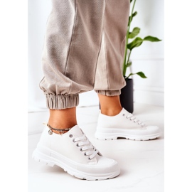 Adidași pentru femei White Travel Time alb 2