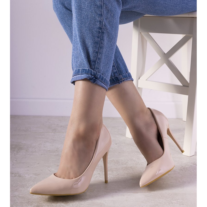 Tocuri înalte Ibiza lăcuite bej 1