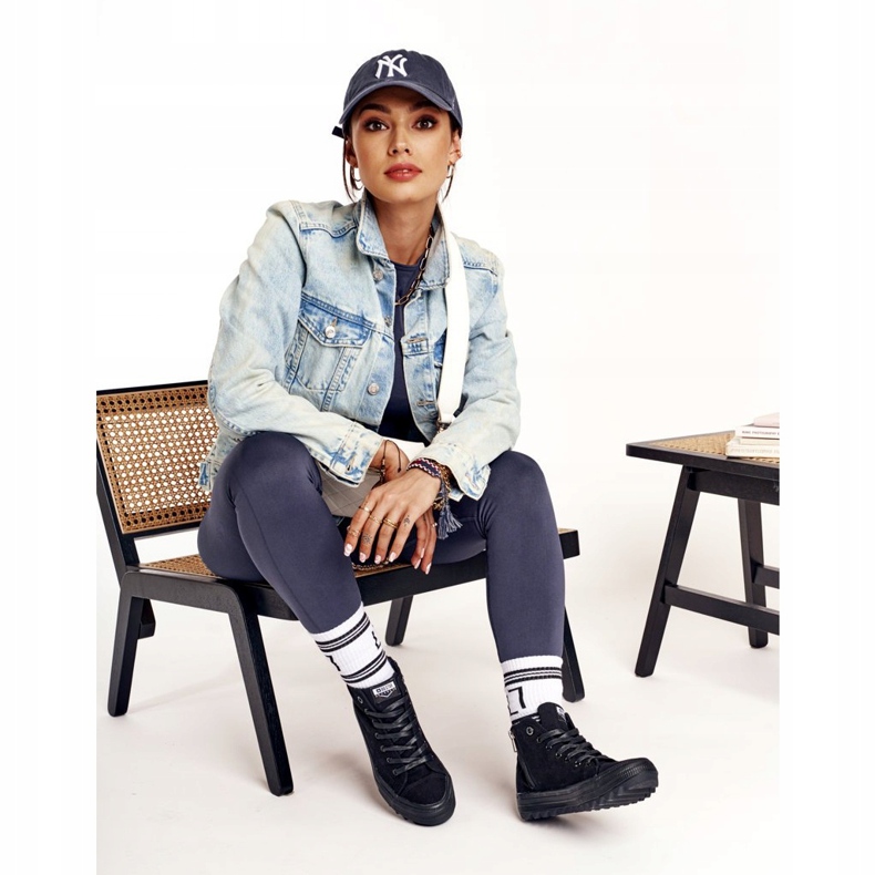 Adidași înalte pentru femei Big Star FF274244 Negru 5