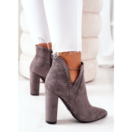 Cizme calde pe un post gri Sally 1