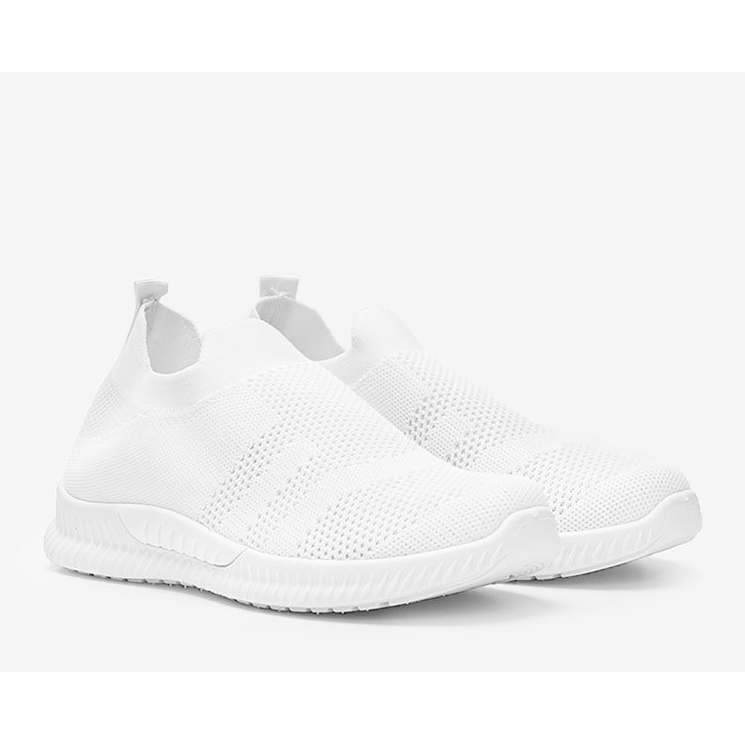 Încălțăminte sportă albă, cu alunecare 2 Încălțăminte sportă albă, cu alunecare 2