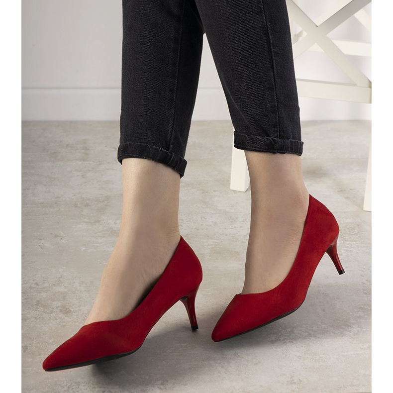 Pompele roșii pe toc mic de Ferri roșu 1