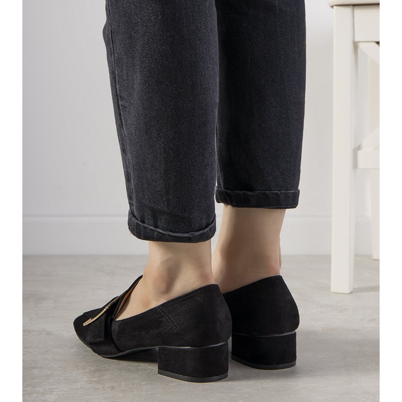 Pompele negre pe un stâlp cu o cataramă Next negru 1