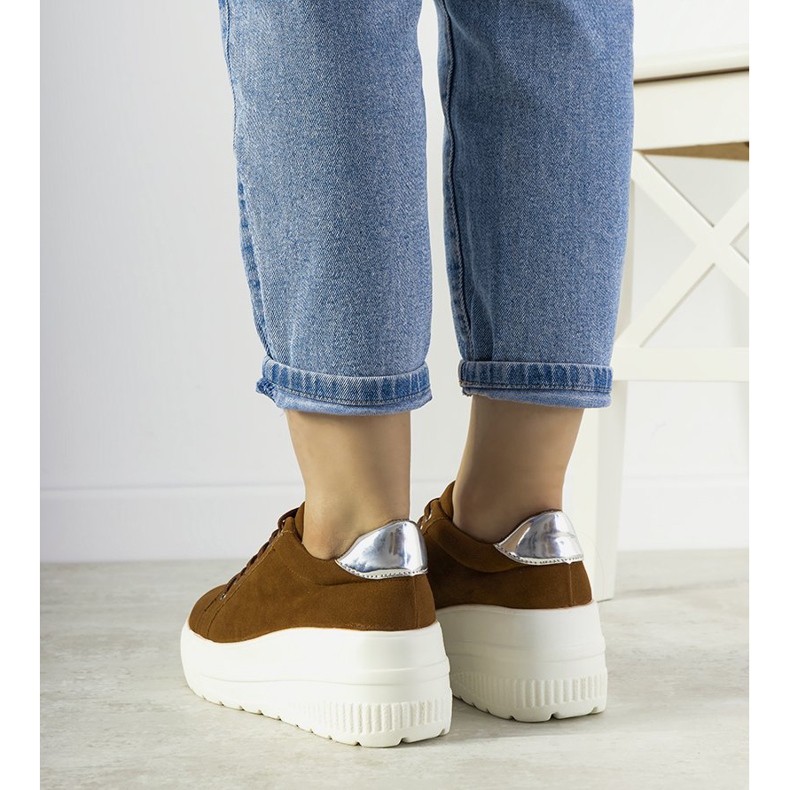 Adidași sport de culoare maro cu talpă înaltă Rapter 2