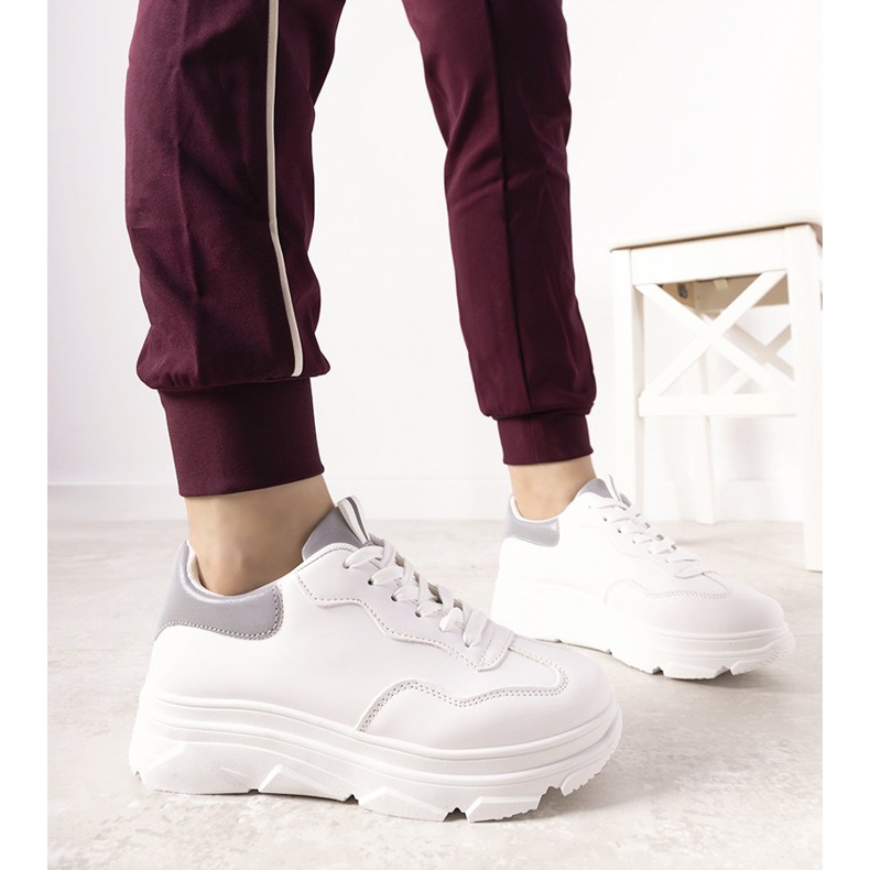 Adidași albi cu inserție reflectorizantă Kaori 1