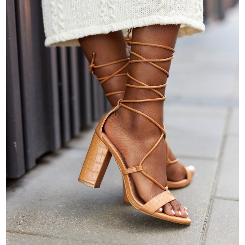 PS1 Sandale legate pe un bar de cămilă maro 2