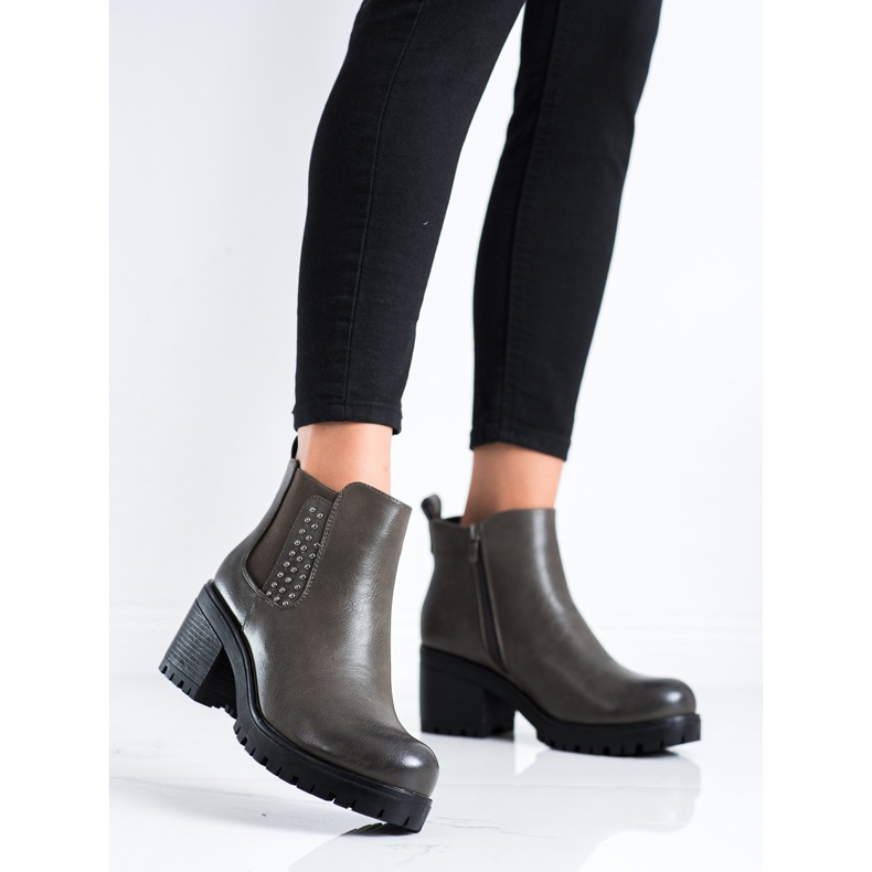 J. Star Cizme calde pe stâlp verde 1 J. Star Cizme calde pe stâlp verde 1