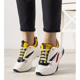 PA1 Ore adidași albi negru galben 1