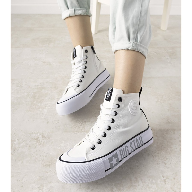 Adidași albi Big Star de la Balvin 1