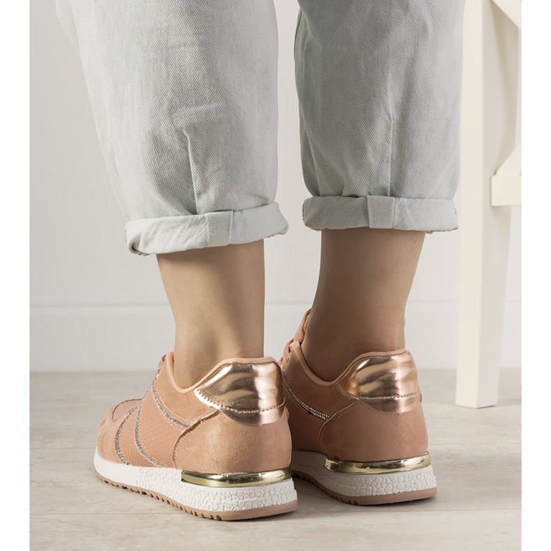 Adidași roz Ecoma cu model de piele de șarpe 1