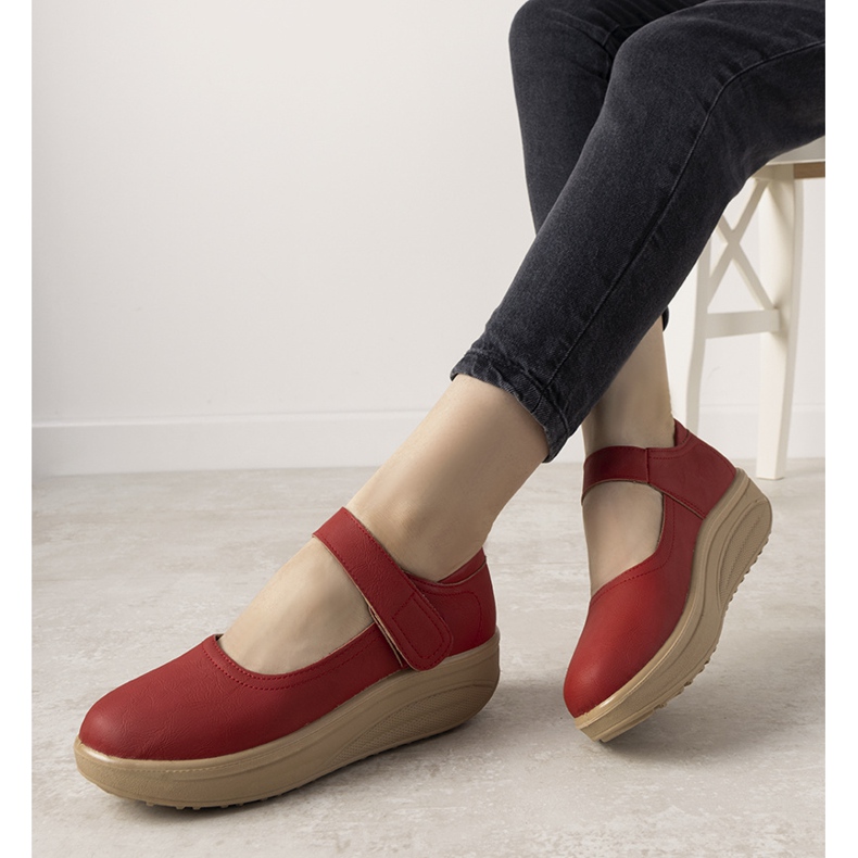 Pantofi roșii pe talpa groasă Lumen roșu 1