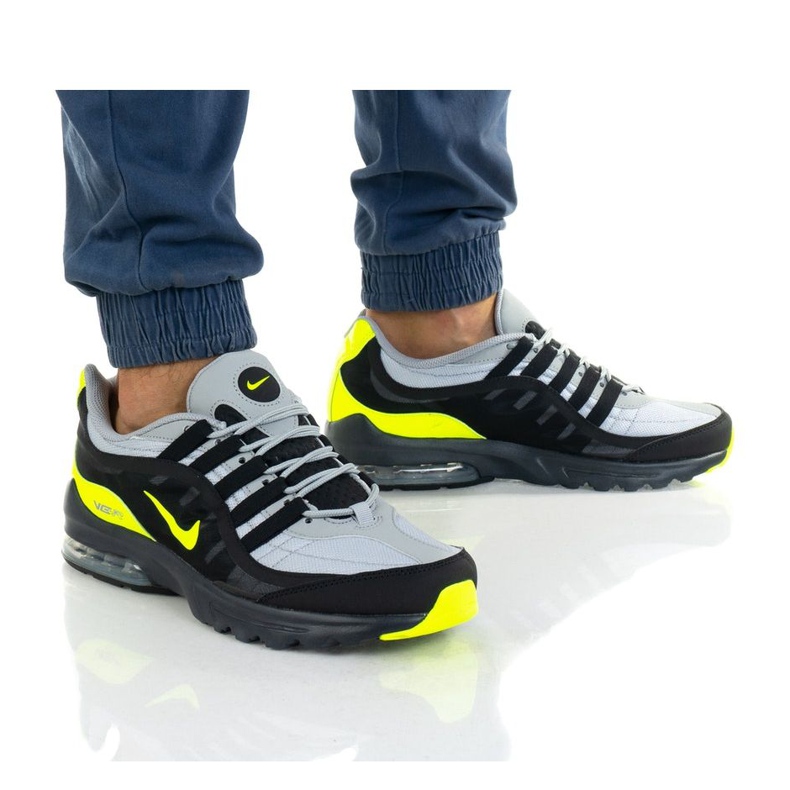 Pantofi Nike Air Max VG-R M CK7583-004 multicolor 1