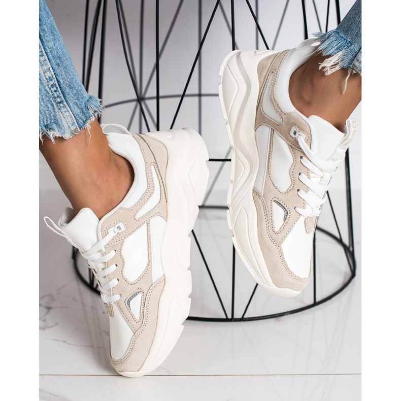 Adidași pentru femei Big Star GG274657 bej maro 2