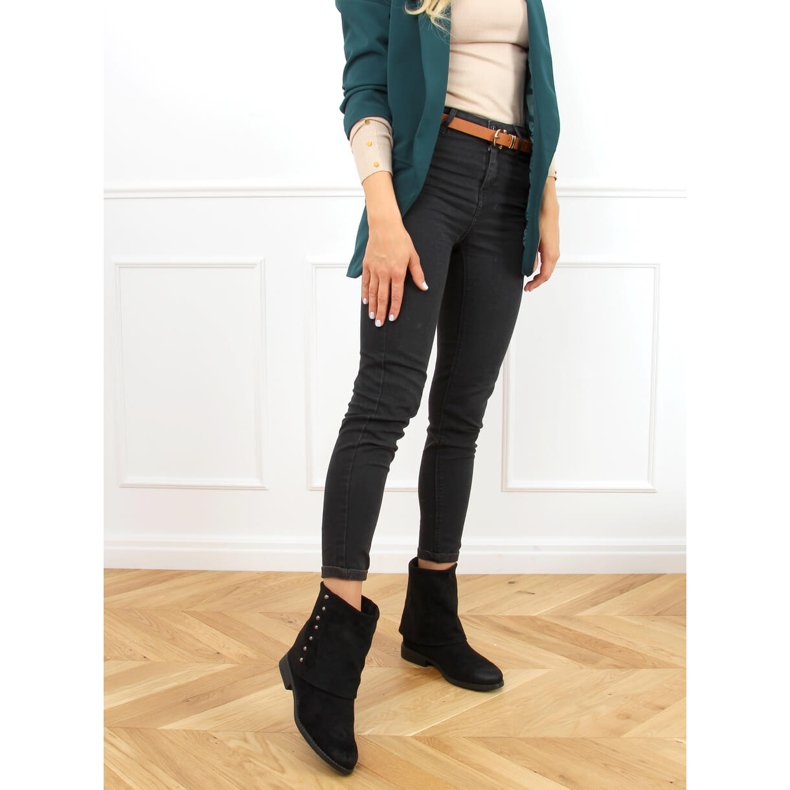 Cizme negre pe un toc ascuns D7719 Negru 1