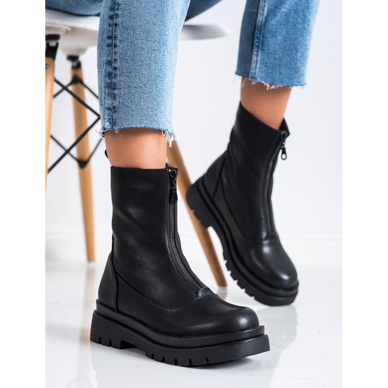 Evento Muncitori negri pe glisor negru 2