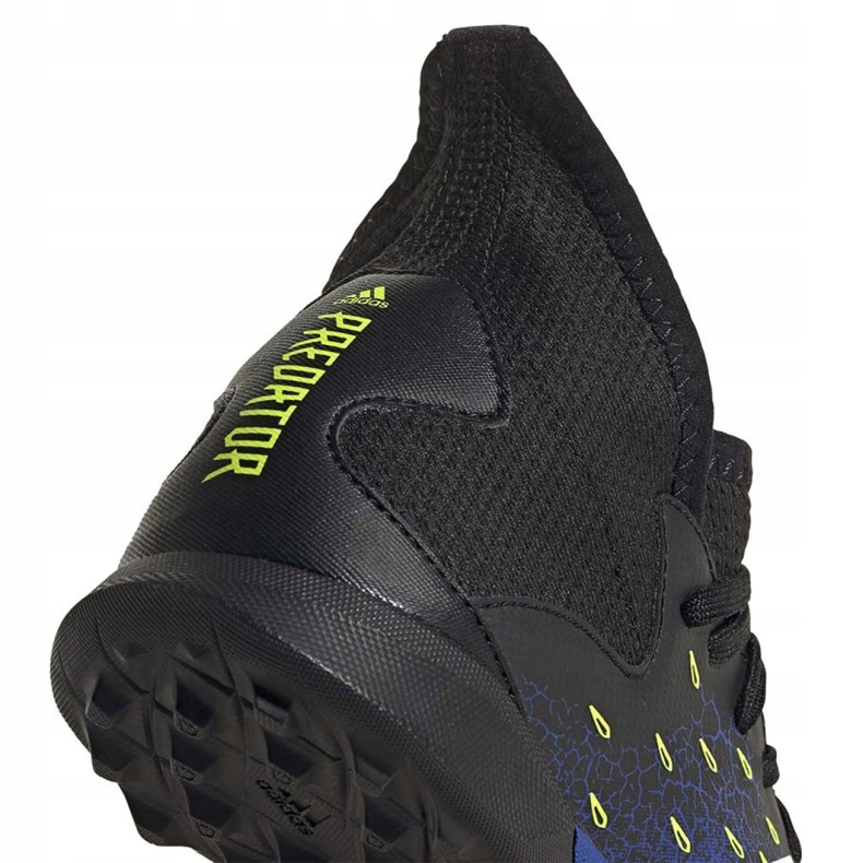 Ghete de fotbal Adidas Predator Freak.3 Tf Jr FY0624 albastru 6