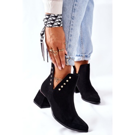 Lewski Shoes Cizme din piele întoarsă pentru femei cu decupaje Lewski Black 3074 / B negru 1 Lewski Shoes Cizme din piele întoarsă pentru femei cu decupaje Lewski Black 3074 / B negru 1