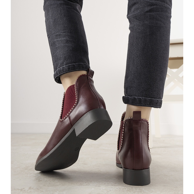 Ghete clasice roșii cu bandă elastică și știfturi Merino roșu 1