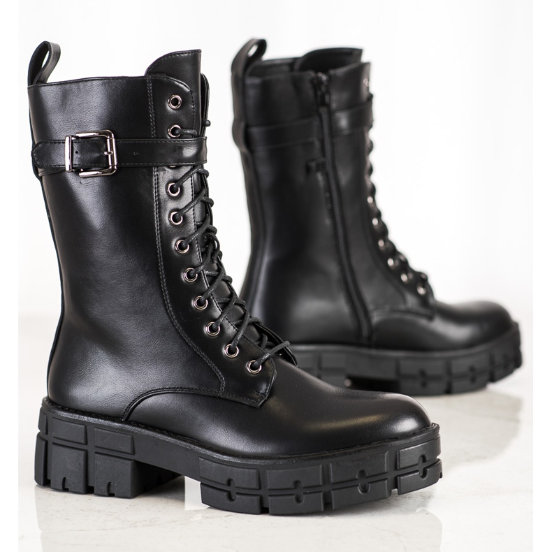 Seastar Muncitori înalți cu un lanț negru 1