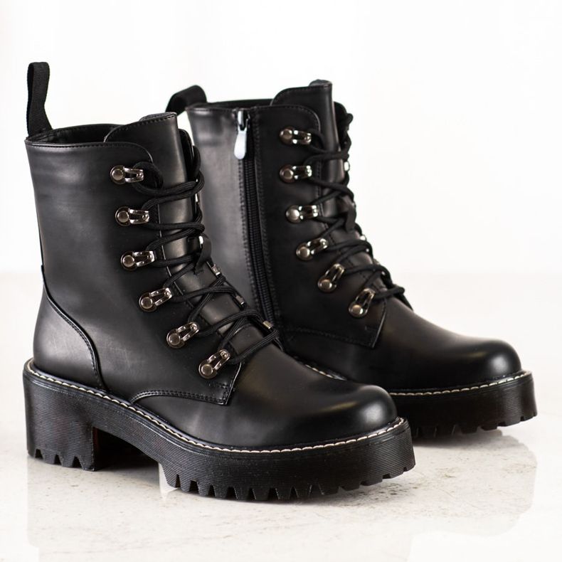 Janessa Lucrători de modă negru 2