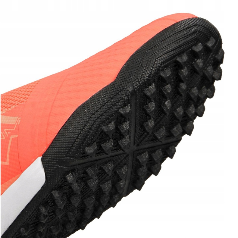 Pantofi de fotbal Nike Phantom Vnm Academy Tf M AO0571-810 portocale 1