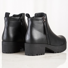 Clowse Cizme confortabile pe platformă negru 1