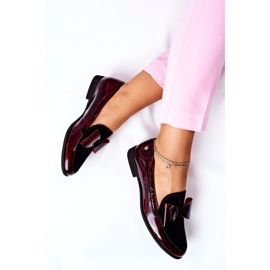 Mocasini cu lacuri Maciejka pentru femei, maro Burgundy 04099-33 / 00-1 roșu 1 Mocasini cu lacuri Maciejka pentru femei, maro Burgundy 04099-33 / 00-1 roșu 1