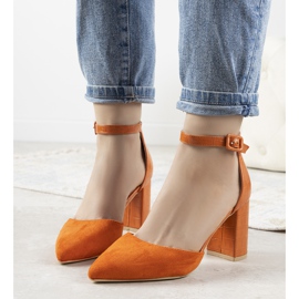 Pompele portocalii pe postul Nataliei portocale 1