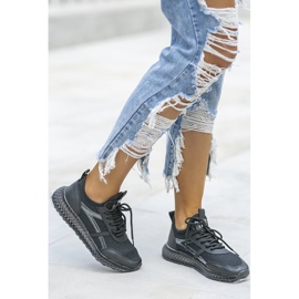 Ghete negre cu ornamente Lil negru 1