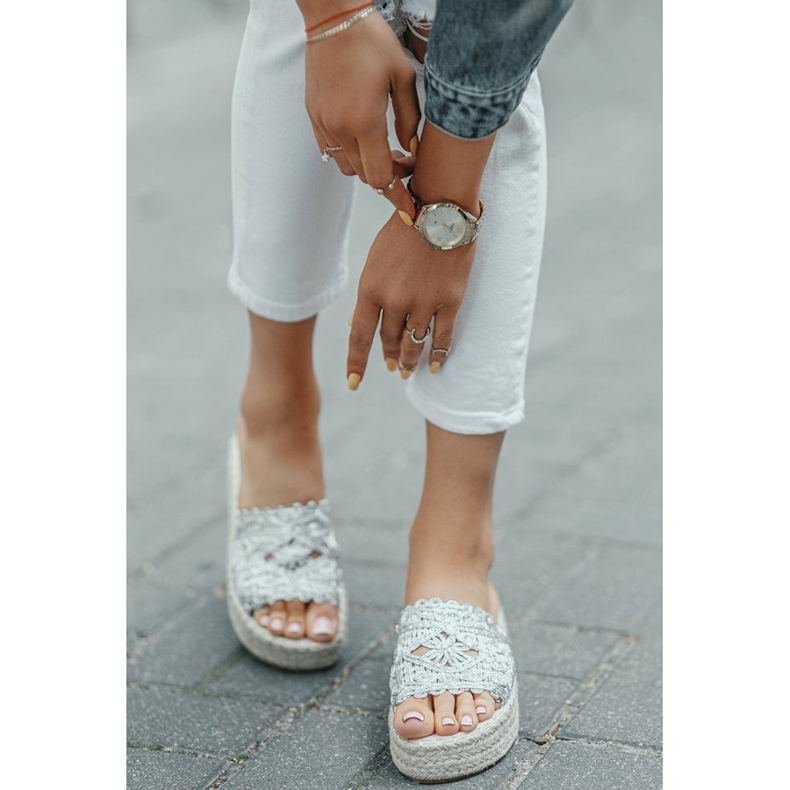 Papuci de argint pe platforma Sudden Draft 2