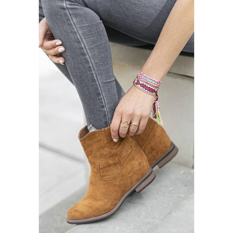 Botine de cămilă cu pană Buenna acoperită maro 1