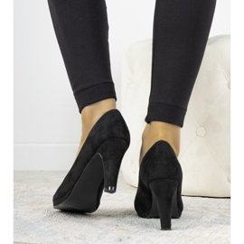 Pompele negre pe un stâlp din piele ecologică Sara negru 1