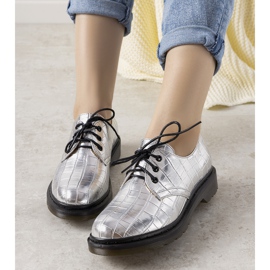 Oxfords de argint în modelul pielii de crocodil Flaure 1