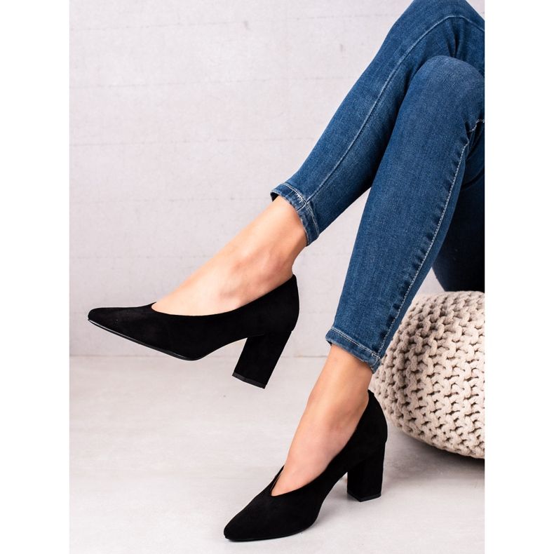 Pompele din piele de căprioară VINCEZA negru 1