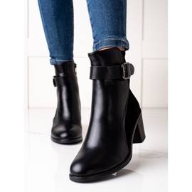 Melisa Cizme la modă cu cataramă negru 1 Melisa Cizme la modă cu cataramă negru 1