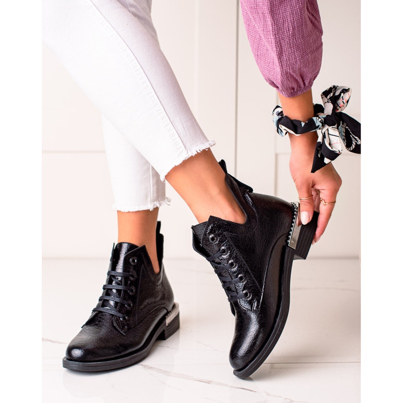 W. Potocki Cizme la modă cu un decupat Potocki negru 1