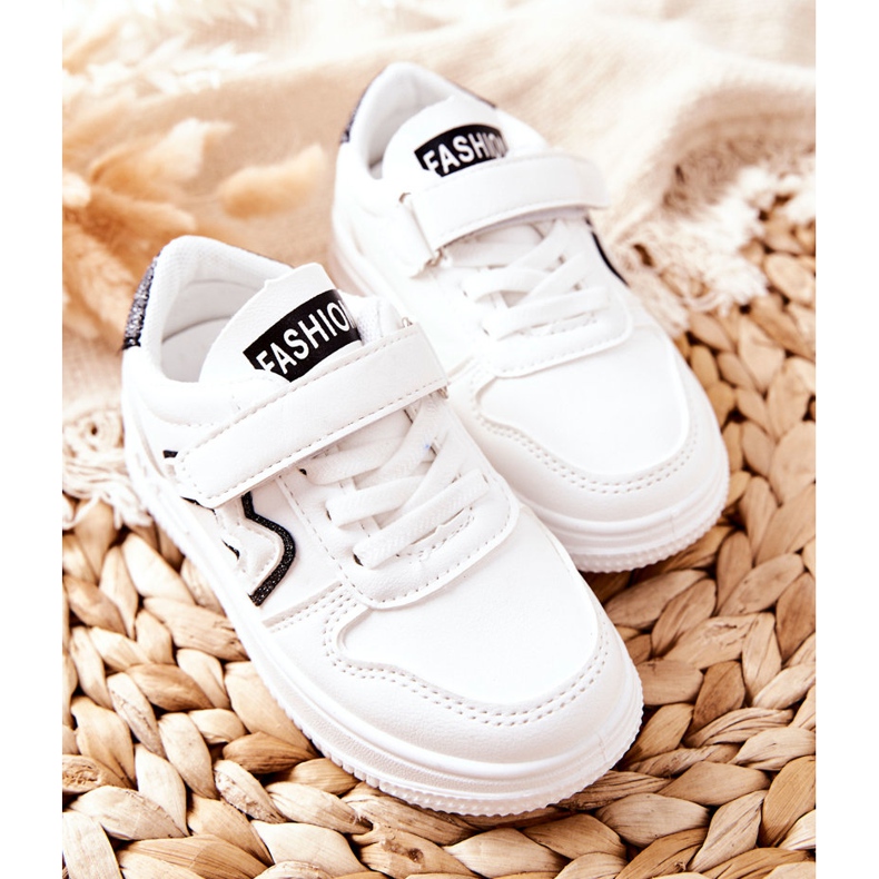 Încălțăminte sport pentru copii cu velcro alb și negru Santi 2