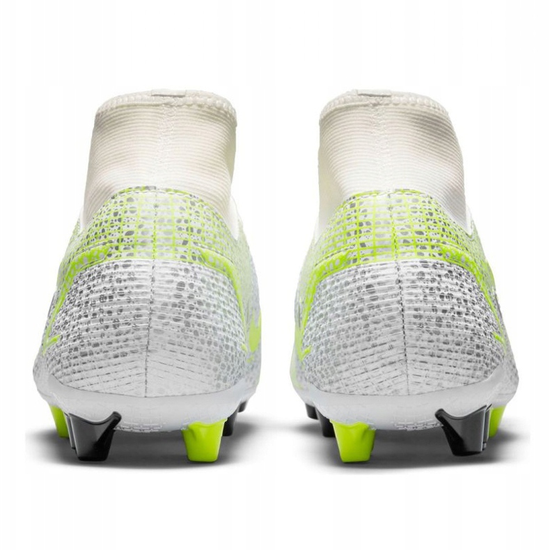 Pantofi de fotbal Nike Superfly 8 Academy Ag M CV0842-107 argint 3