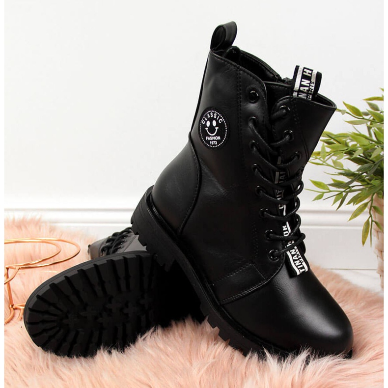 Ghete izolate asimetric Jr EVE322A negru alb 2