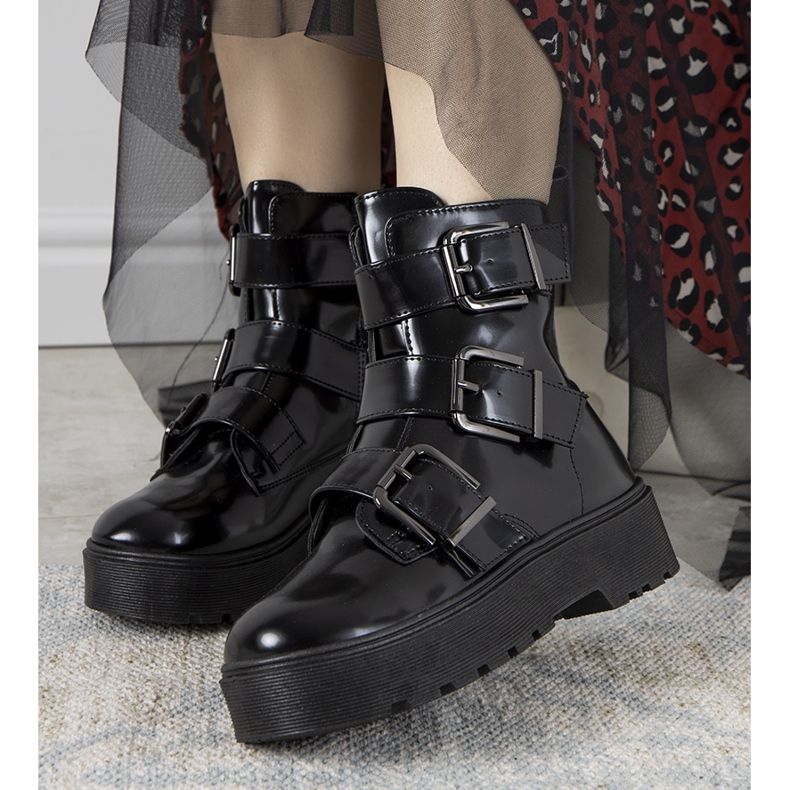 Ghete negre pe platforma Austin negru 2