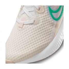 Pantofi de alergare Nike Renew Run 2 W CU3505-106 multicolor 3