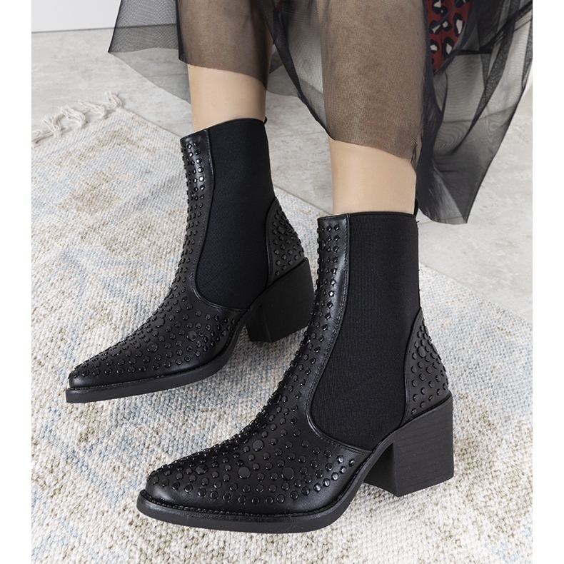 Cizme negre decorate cu știfturi Camus negru 1