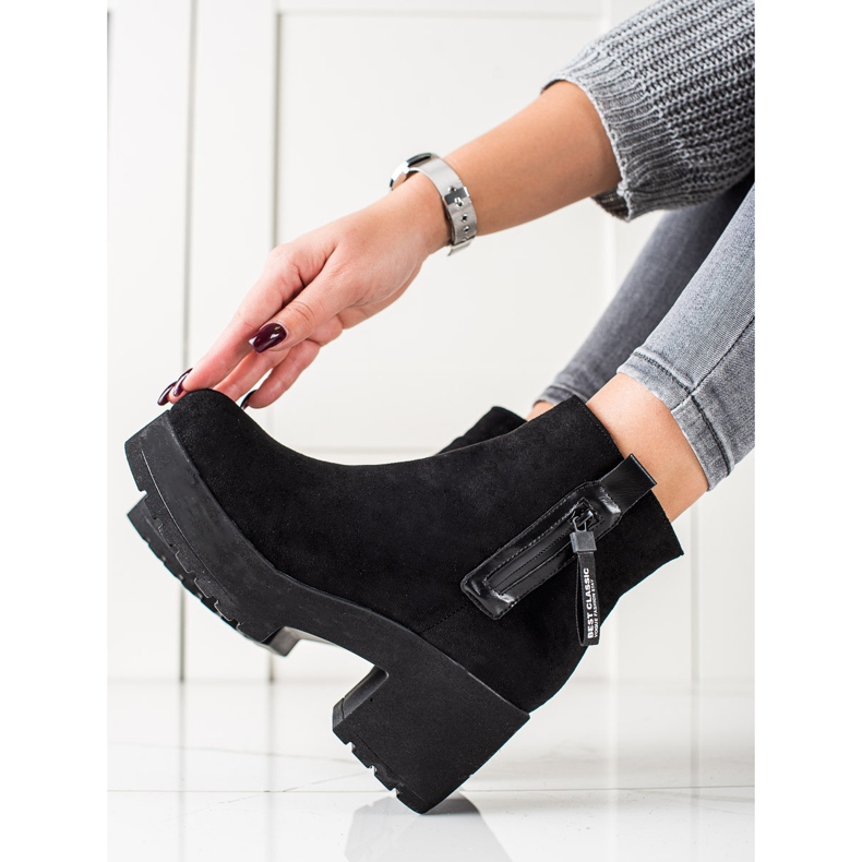 Ideal Shoes Cizme la modă pe platformă negru 2